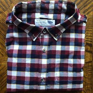Old Navy Men's XXL Red & Blue Long Sleeve Button Down Collared Plaid Shirt